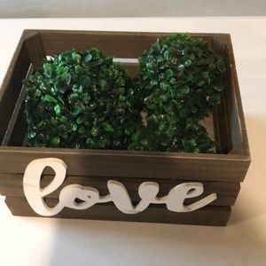 Four pack of greenery